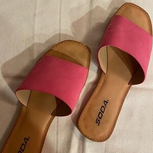 Flat slide open toe sandals, soda brand, shoe size 8.5 in faux pink upper